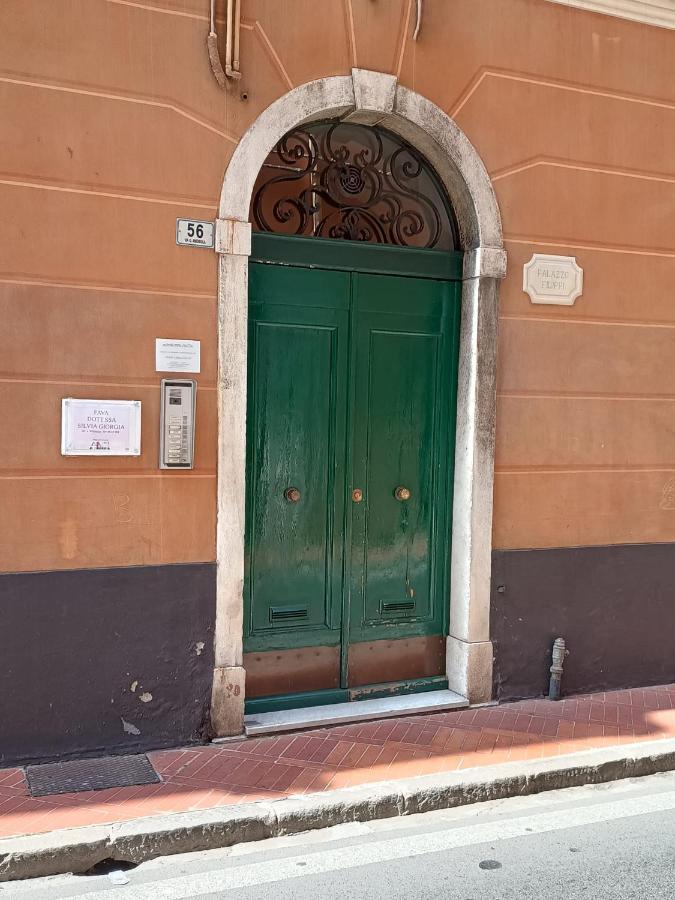 Casa Alexandra In Centro E A Pochi Passi Dal Mare Apartment Imperia Exterior photo